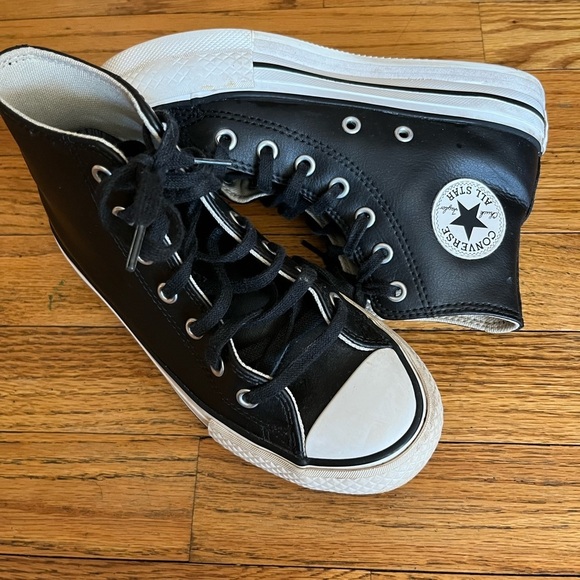 Converse Other - Converse Classic Black and White High-Tops